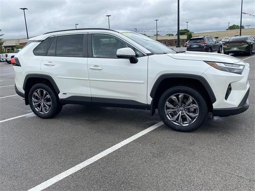 2022 Toyota RAV4 Hybrid XLE Premium
