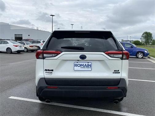 2022 Toyota RAV4 Hybrid XLE Premium