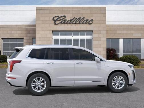2025 Cadillac XT6 Luxury FWD
