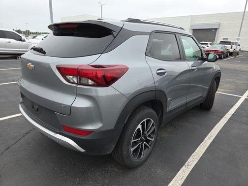 Sterling Gray Metallic 2025 Chevrolet Trailblazer LT