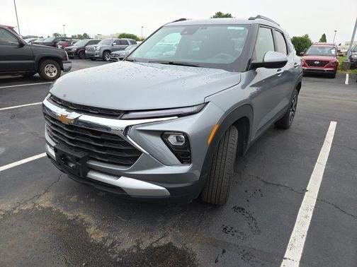 Sterling Gray Metallic 2025 Chevrolet Trailblazer LT