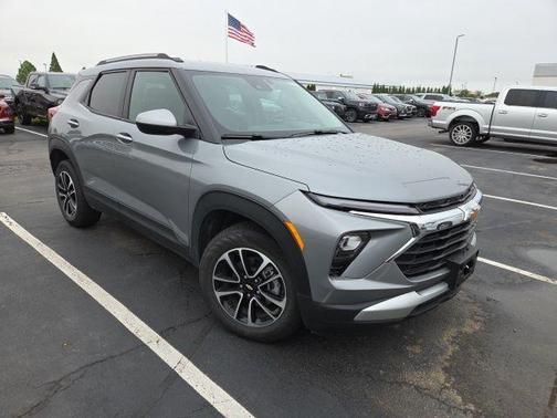 Sterling Gray Metallic 2025 Chevrolet Trailblazer LT