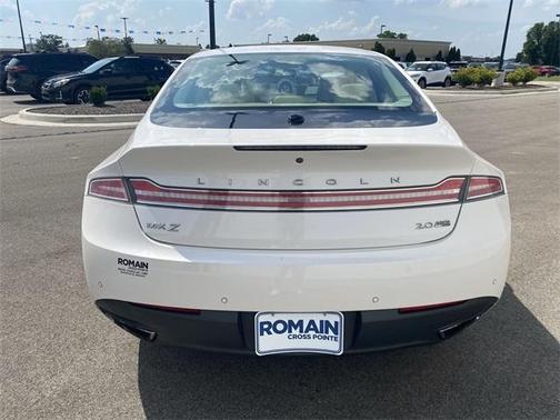2014 Lincoln MKZ Base