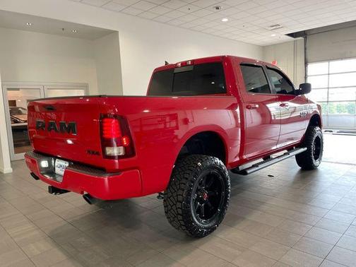 Flame Red Clearcoat 2018 RAM 1500 Night