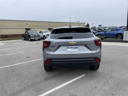 2025 Chevrolet Trax LS