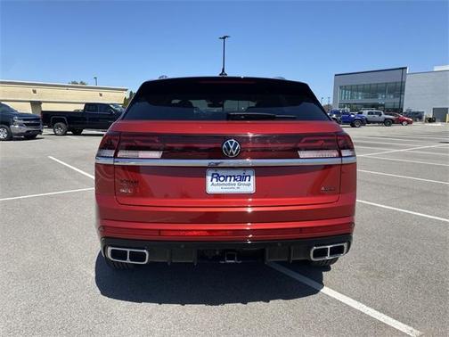 2024 Volkswagen Atlas Cross Sport 2.0T SEL R-Line
