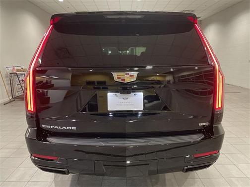 2025 Cadillac Escalade Sport