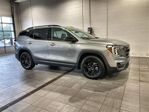 2023 GMC Terrain AT4