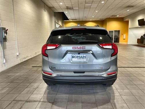 2023 GMC Terrain AT4