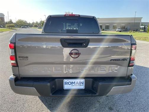 2024 Nissan Frontier PRO-4X