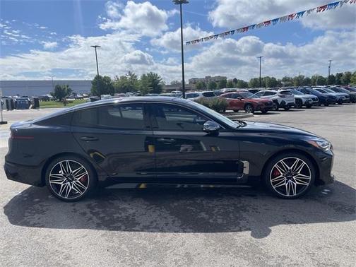 2023 Kia Stinger GT2