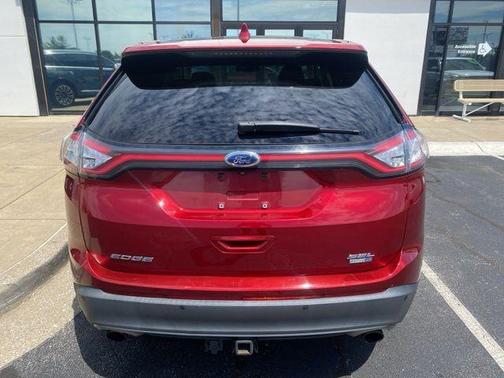Red 2017 Ford Edge SEL