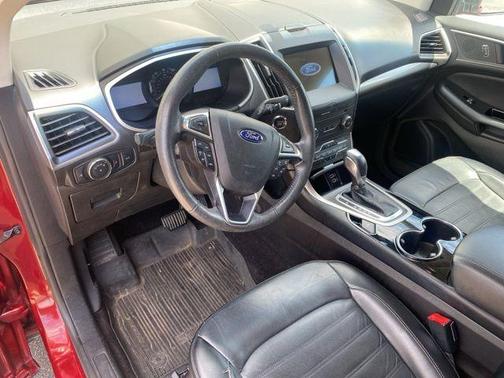 Red 2017 Ford Edge SEL