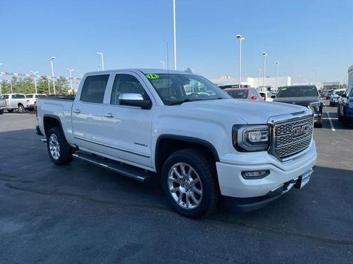 White Frost Tri-Coat 2018 GMC Sierra 1500 Denali