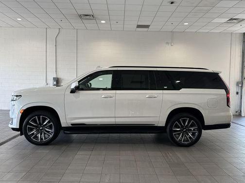 Crystal White Tri-Coat 2024 Cadillac Escalade ESV Sport