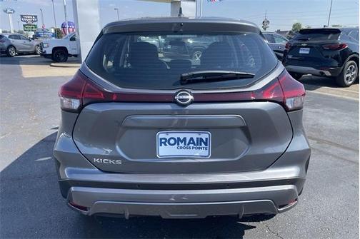 2024 Nissan Kicks S