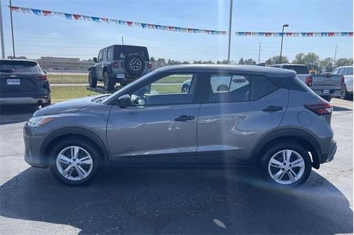 2024 Nissan Kicks S