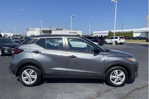2024 Nissan Kicks S