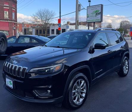 Black 2019 Jeep Cherokee Latitude Plus