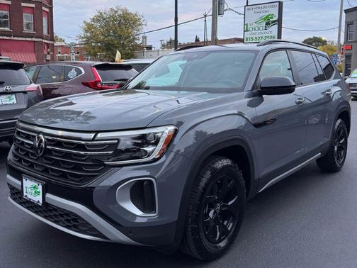 2025 Volkswagen Atlas 2.0T Peak Edition