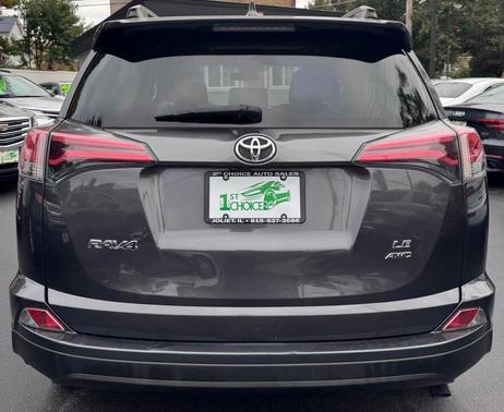 2018 Toyota RAV4 LE