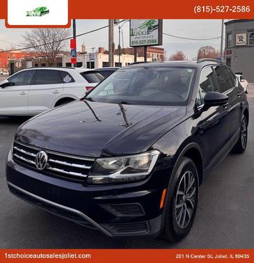 Deep Black Pearl 2019 Volkswagen Tiguan 2.0T SE 4MOTION