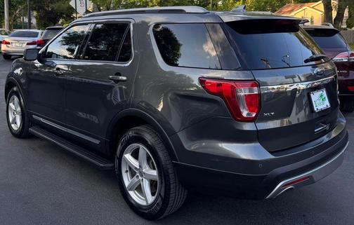Gray 2017 Ford Explorer sport