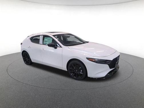 Snowflake White Pearl Mica 2026 Mazda Mazda3 2.5 Turbo AWD