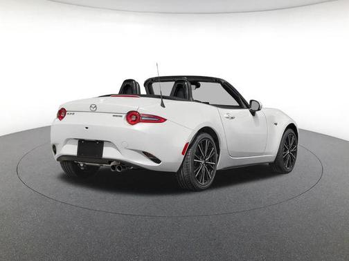 2026 Mazda MX-5 Miata Grand Touring