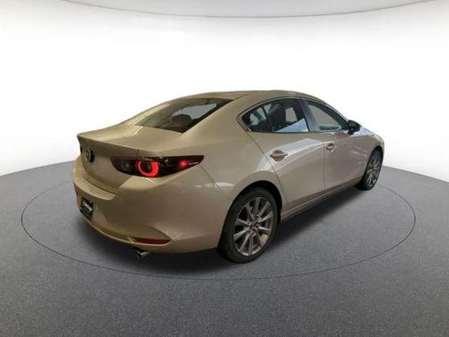 Platinum Quartz Metallic 2026 Mazda Mazda3 FWD w/Preferred Package