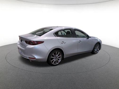 Sonic Silver Metallic 2019 Mazda Mazda3 FWD w/Select Package