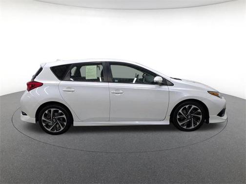 2016 Scion iM Base