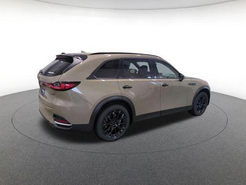 Zircon Sand Metallic 2026 Mazda CX-70 3.3 Turbo Premium