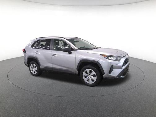 Silver Sky Metallic 2019 Toyota RAV4 LE