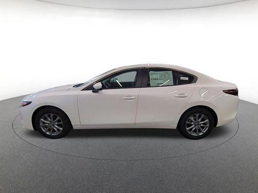 Snowflake White Pearl Mica 2026 Mazda Mazda3 FWD