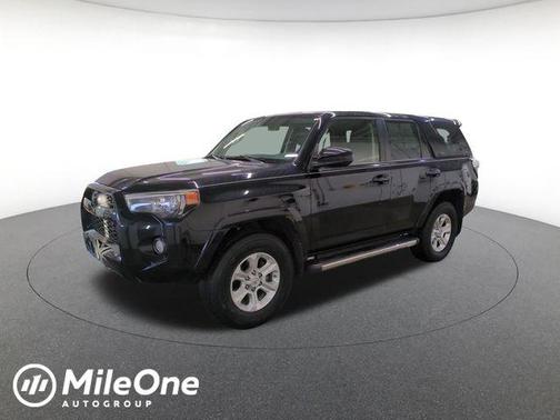 Midnight Black Metallic 2016 Toyota 4Runner SR5