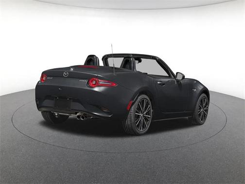 2026 Mazda MX-5 Miata Grand Touring