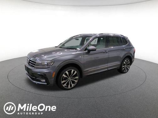 Platinum Gray Metallic 2020 Volkswagen Tiguan 2.0T SEL R-Line 4MOTION