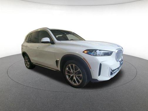 Alpine White 2026 BMW X5 xDrive40i