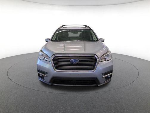 Ice Silver Metallic 2019 Subaru Ascent Limited 7-Passenger