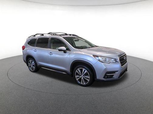 Ice Silver Metallic 2019 Subaru Ascent Limited 7-Passenger