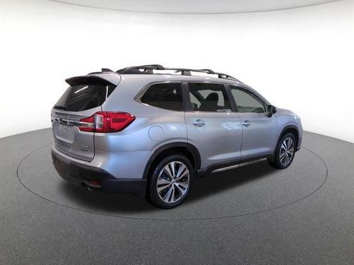 Ice Silver Metallic 2019 Subaru Ascent Limited 7-Passenger
