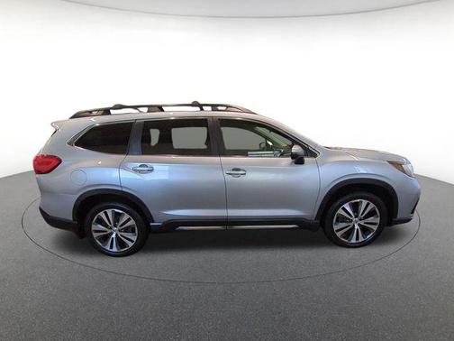 Ice Silver Metallic 2019 Subaru Ascent Limited 7-Passenger