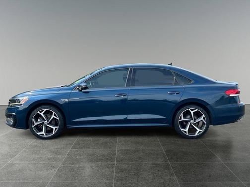 Tourmaline Blue Metallic 2021 Volkswagen Passat 2.0T R-Line