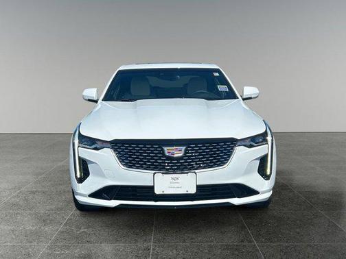 2025 Cadillac CT4 Luxury RWD