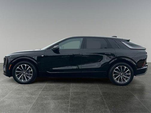 2025 Cadillac LYRIQ Sport