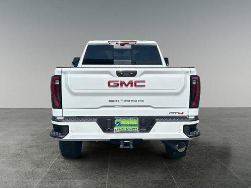 2025 GMC Sierra 2500 AT4