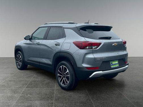 Sterling Gray Metallic 2026 Chevrolet Trailblazer LT