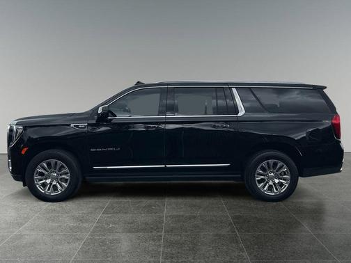 Onyx Black 2024 GMC Yukon XL Denali
