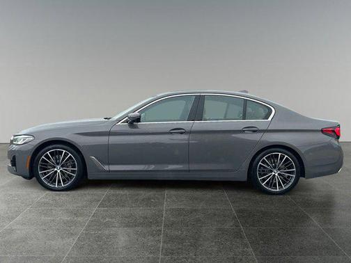 2021 BMW 530 530i